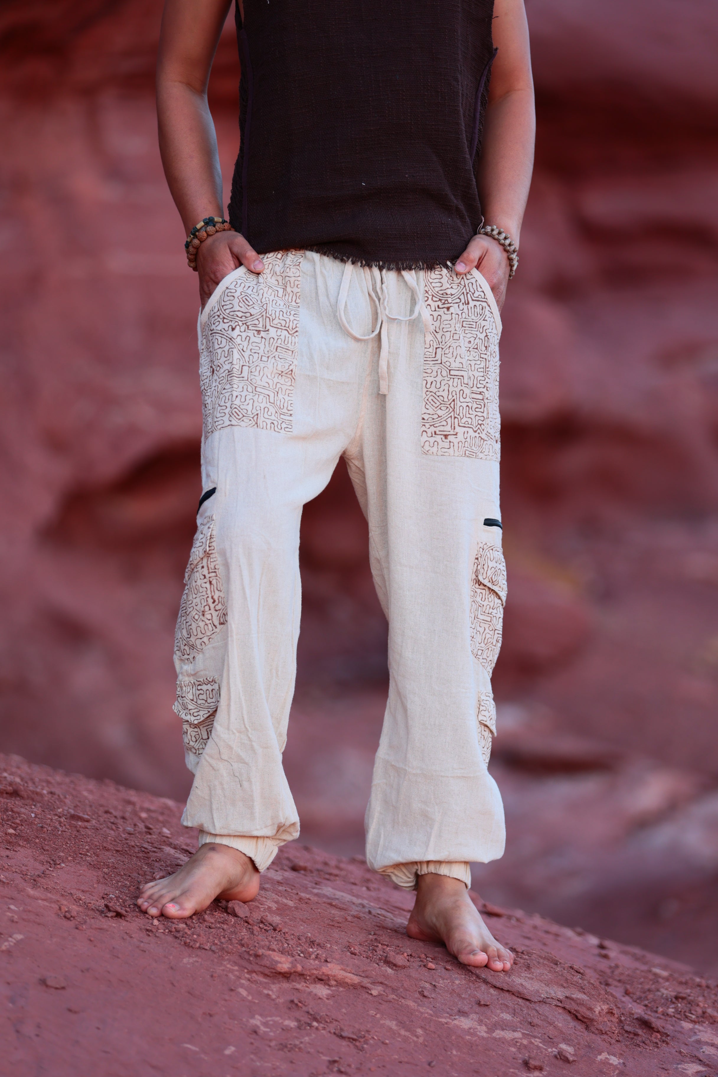 The artist's pants white/cream